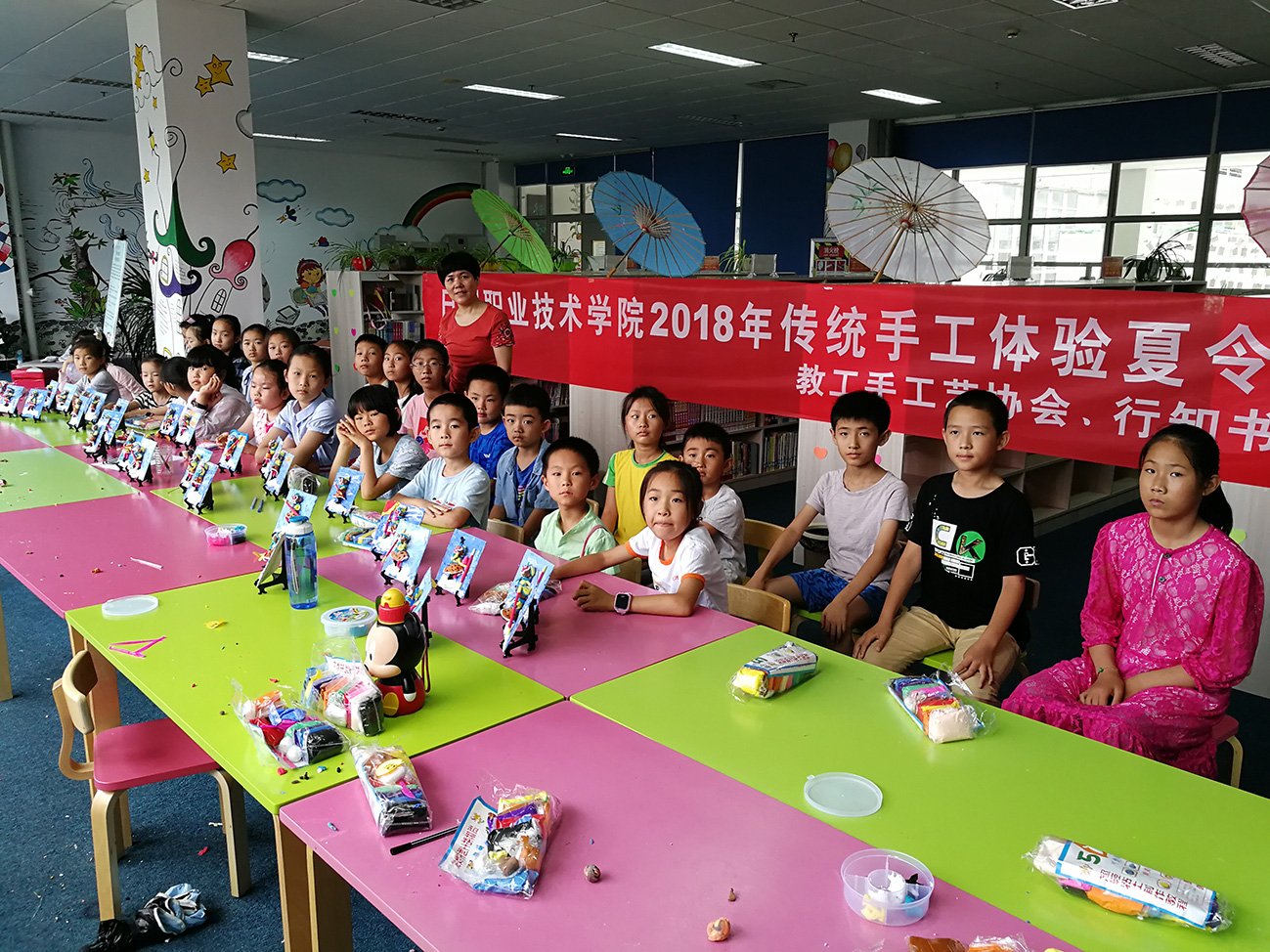 作品主要作为礼品出售或网络销售